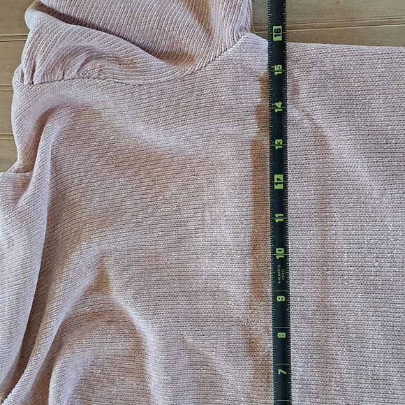 Express Mock Neck Ruched Puffed Sleeves Pullover Knit Baby Pink Sweater - Picture 7 of 9